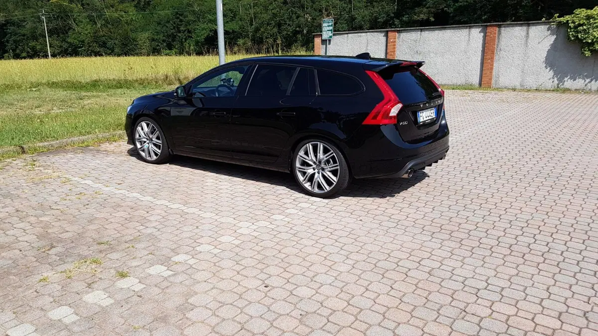 Volvo V60 Polestar | Una bestia da 367 cavalli