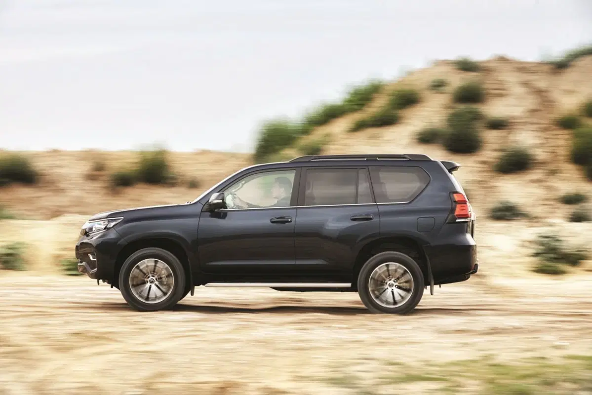 Toyota Land Cruiser 2018, debutta il nuovo offroad (2)