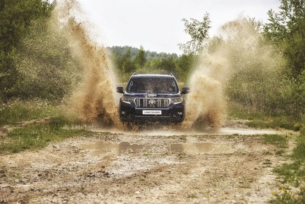 Toyota Land Cruiser 2018, debutta il nuovo offroad (6)