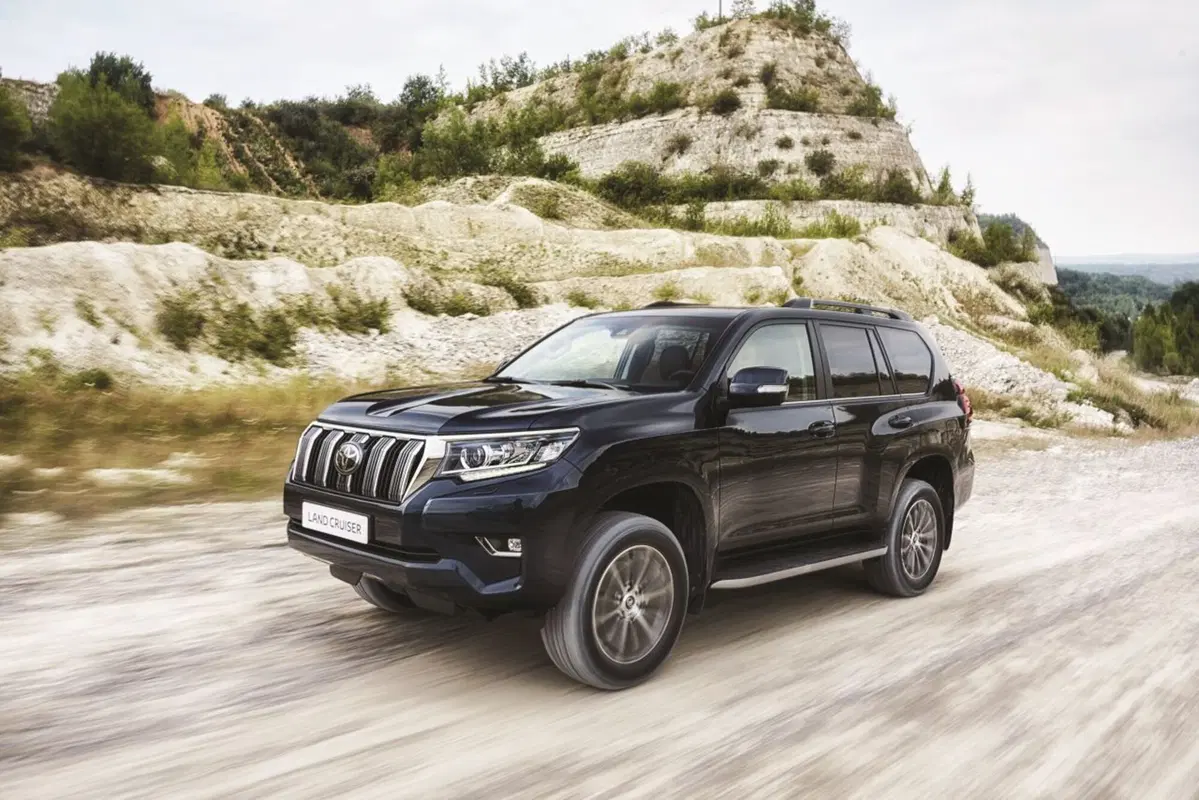 Toyota Land Cruiser 2018, debutta il nuovo offroad (14)