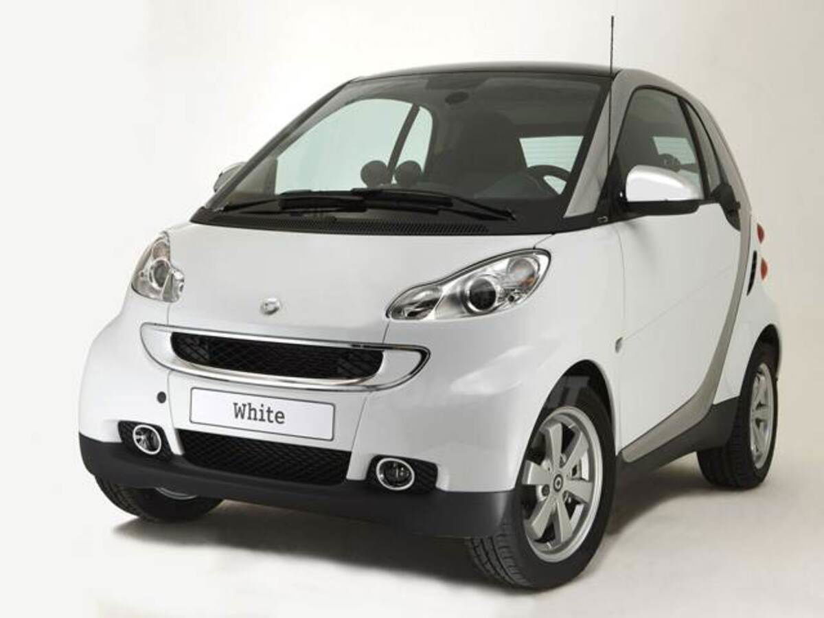 smart fortwo 1000 52 kW MHD coupé bianca lim: prezzo e scheda tecnica 