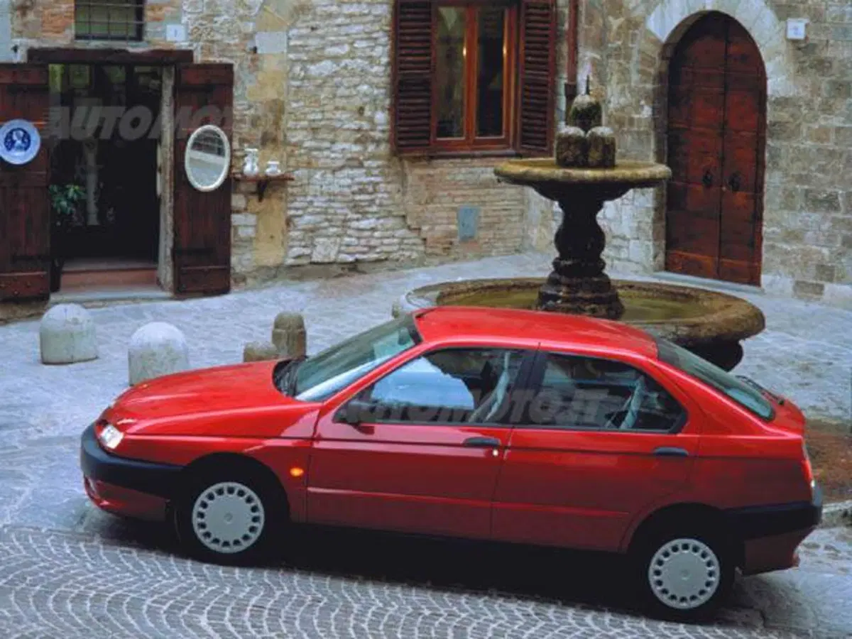 Alfa Romeo 146 1.4i 16V Twin Spark cat