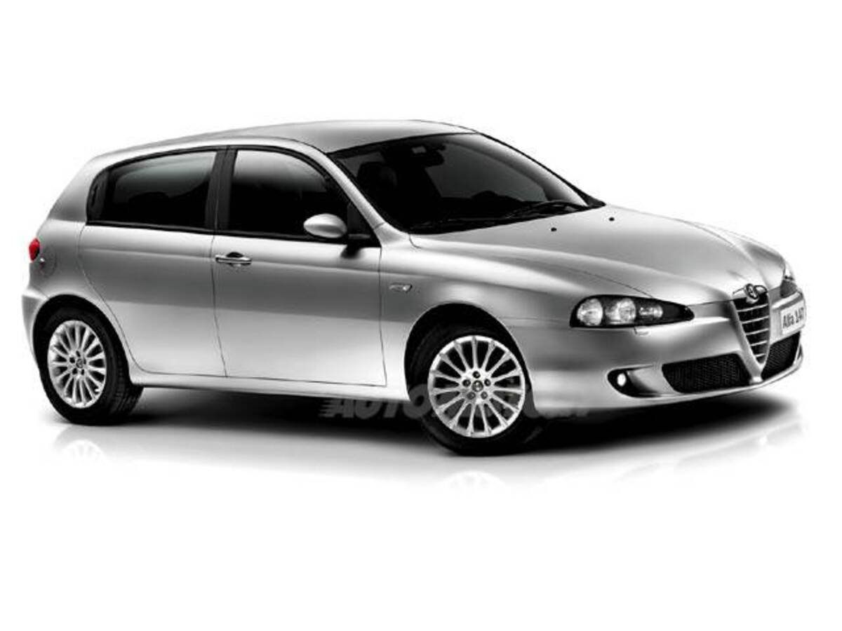 Alfa Romeo 147 1.6 16V TS (105) 5 porte Distinctive (09/2006 - 11/2008):  prezzo e scheda tecnica 