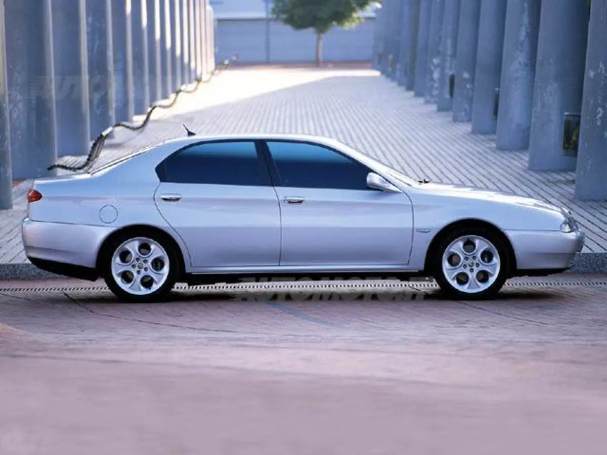 Alfa Romeo 166 3.0i V6 24V cat Super Progression