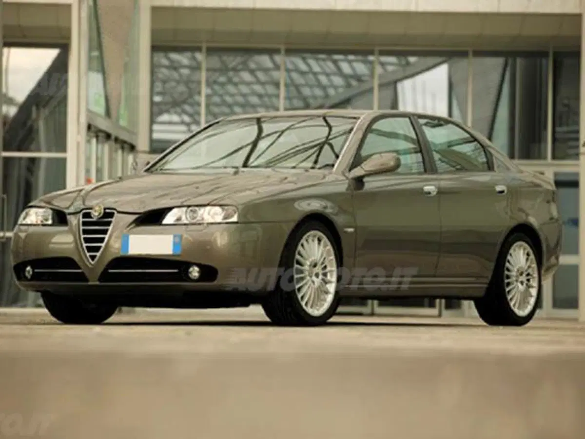 Alfa Romeo 166 2.4 JTD M-JET 20V cat Luxury