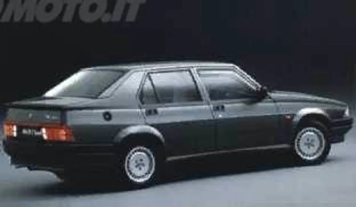 Alfa Romeo 75 2.0i Twin Spark
