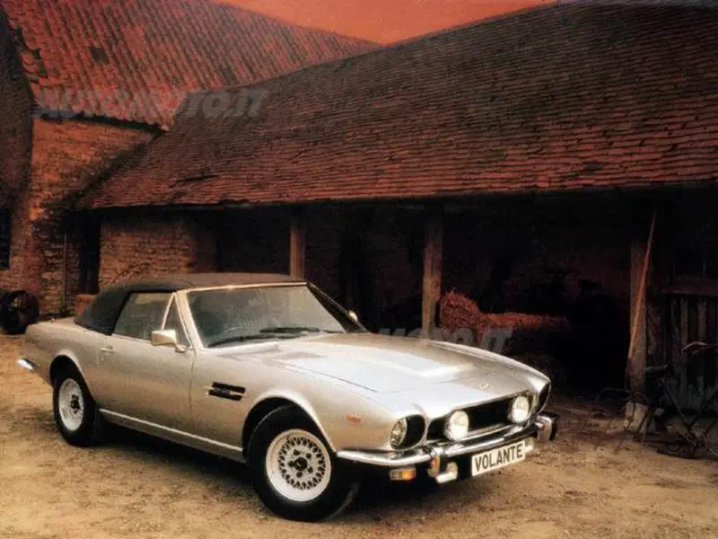 Aston Martin DB V8 Volante