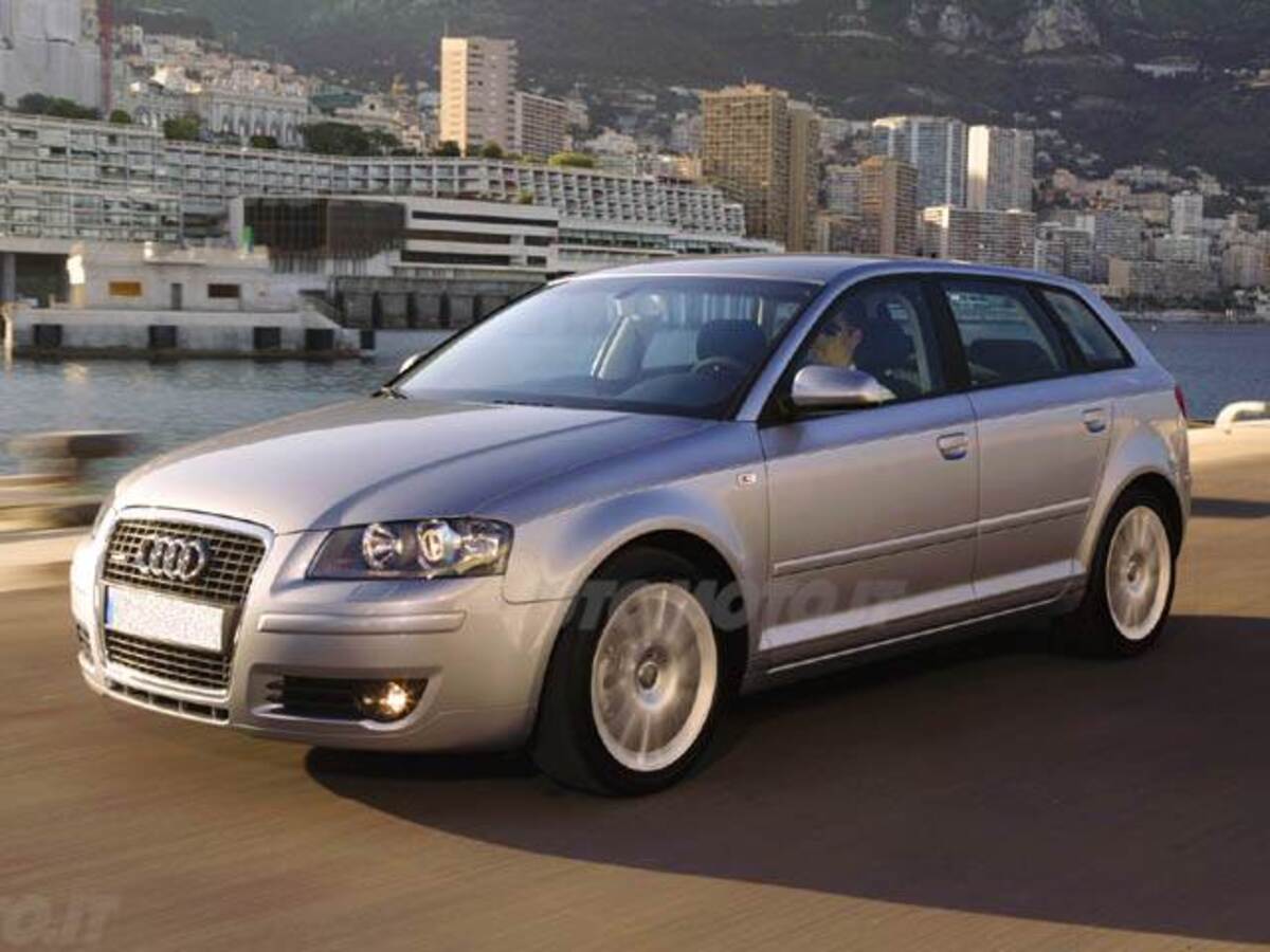 Audi A3 Sportback 1.6 tiptronic Ambiente: prezzo e scheda tecnica 