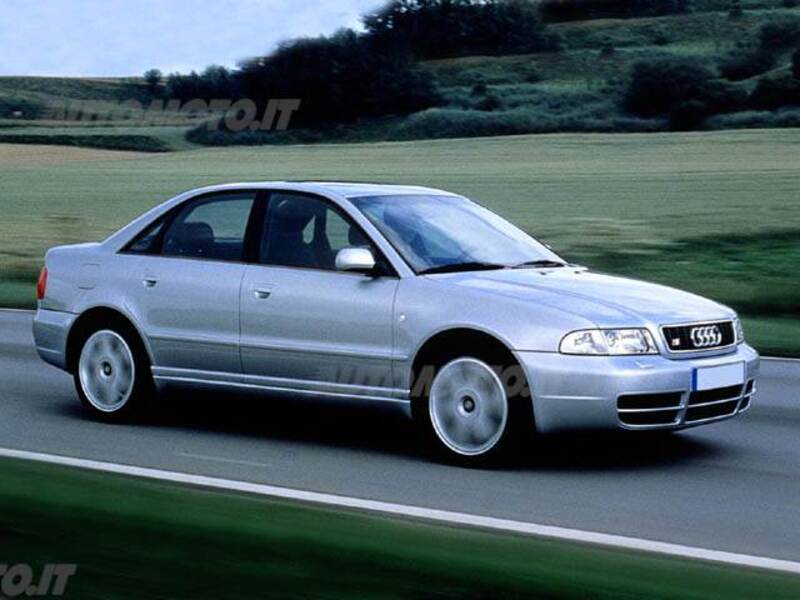 Audi S4 2.7 V6 cat 