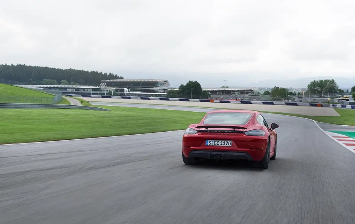 Porsche 718, ecco Cayman e Boxster GTS (12)