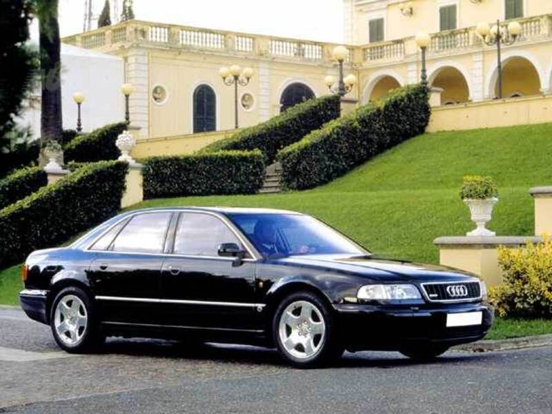 Audi S8 4.2 V8 cat quattro 