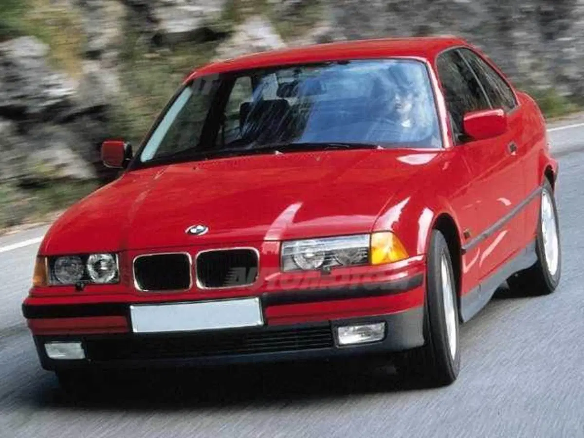 BMW Serie 3 Coupé 318is 16V cat  Europa