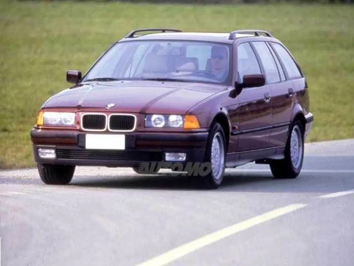 BMW Serie 3 Touring 323i 24V cat