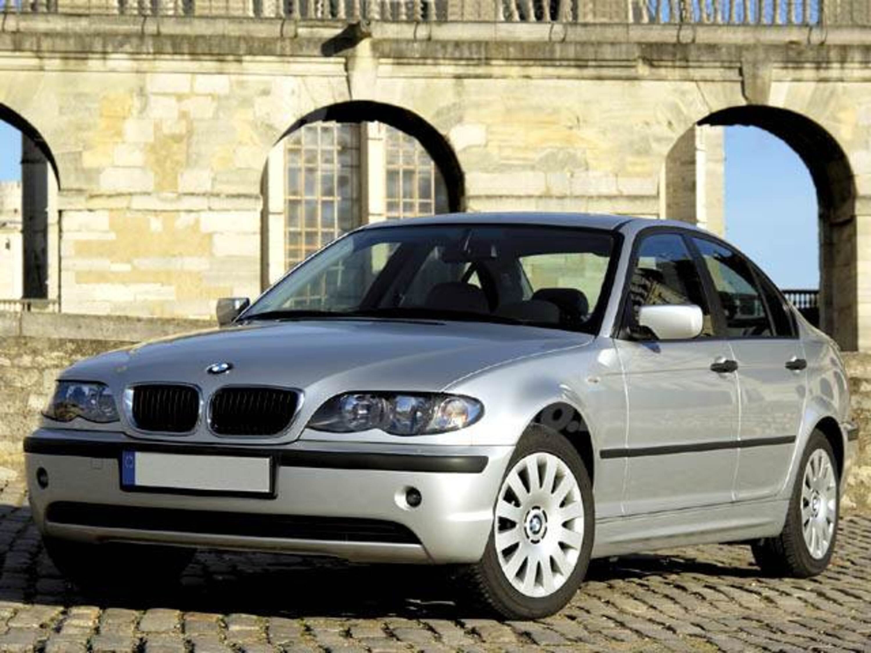 BMW Serie 3 318i (2.0) cat 4 porte 