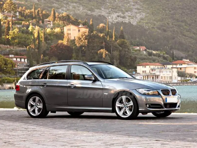 BMW Serie 3 Touring 318d cat  Futura