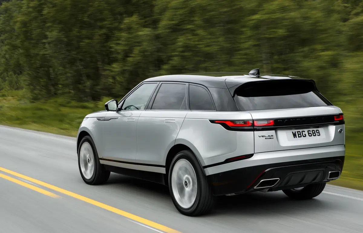 Land Rover Range Rover Velar 3.0D V6 275 CV R-Dynamic SE (48)