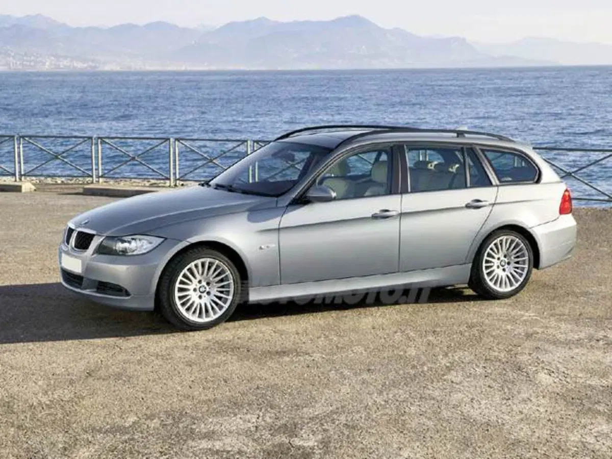 BMW Serie 3 Touring 330xi cat  Attiva