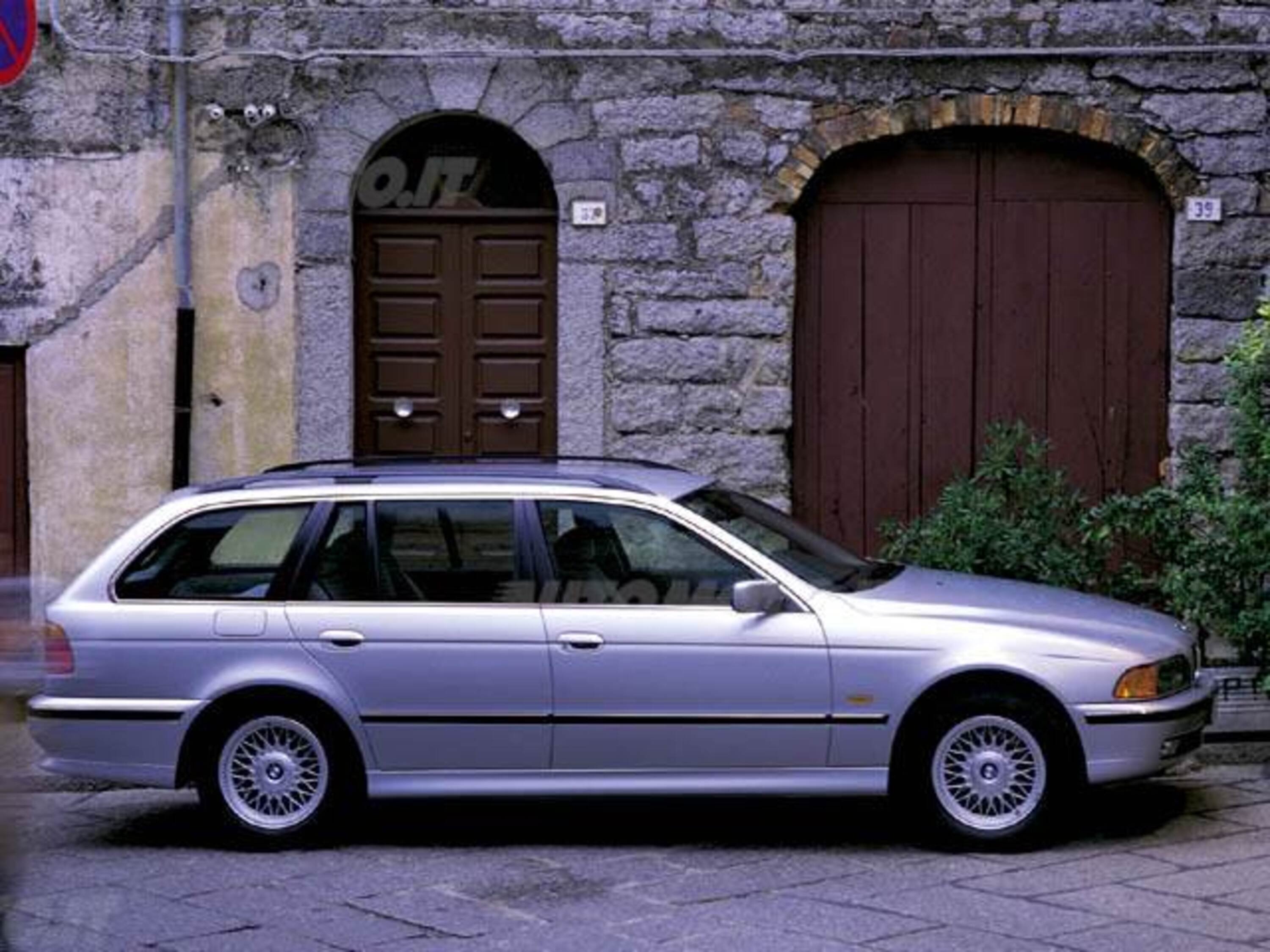 BMW Serie 5 Touring 530d 24V cat  Eletta 