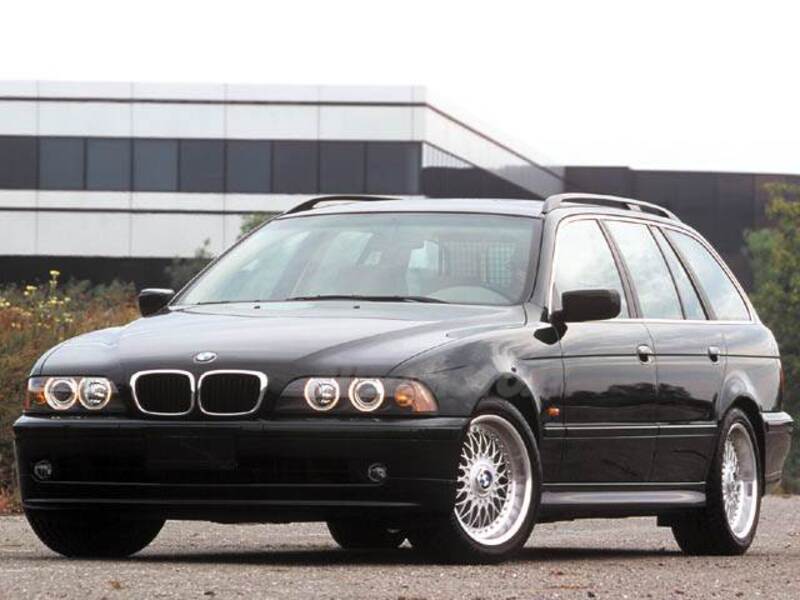 BMW Serie 5 Touring 540i 4.4 cat  Eletta 