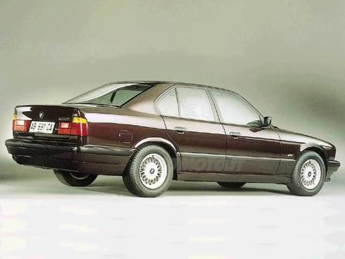 BMW Serie 5 520i 24V cat