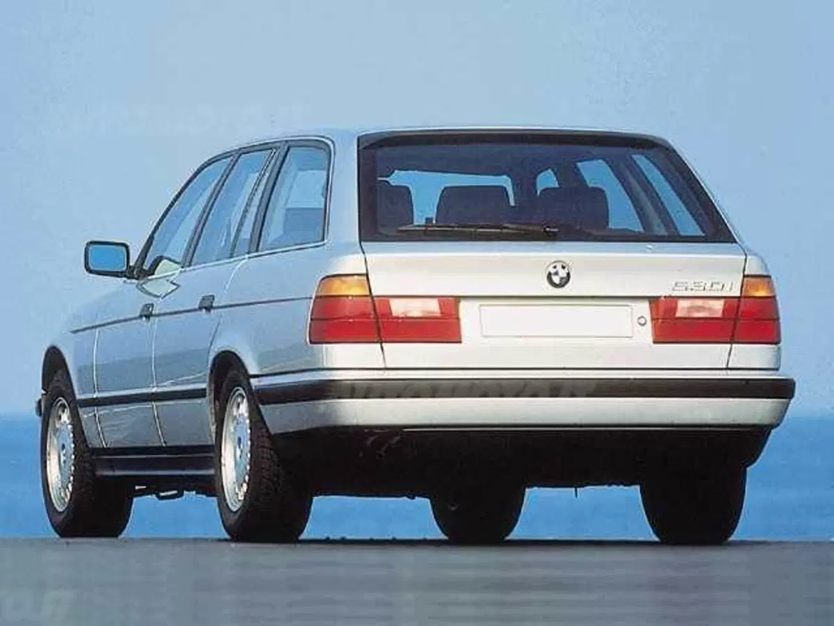 BMW Serie 5 Touring 530i V8 cat  Europa