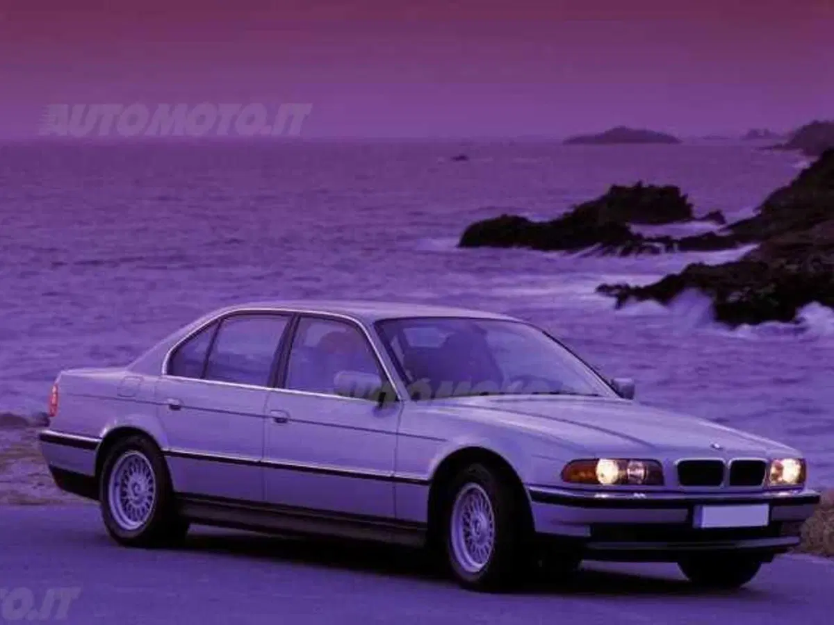 BMW Serie 7 725 tds cat