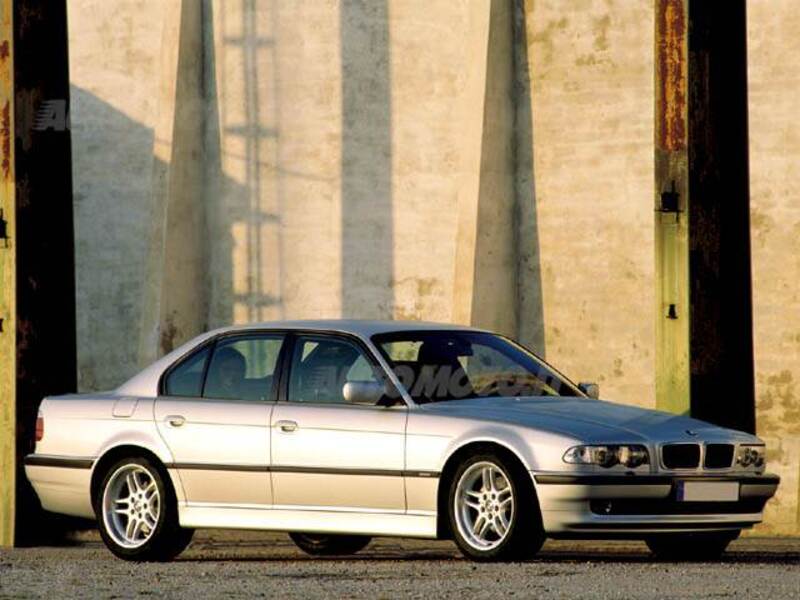 BMW Serie 7 740d V8 cat