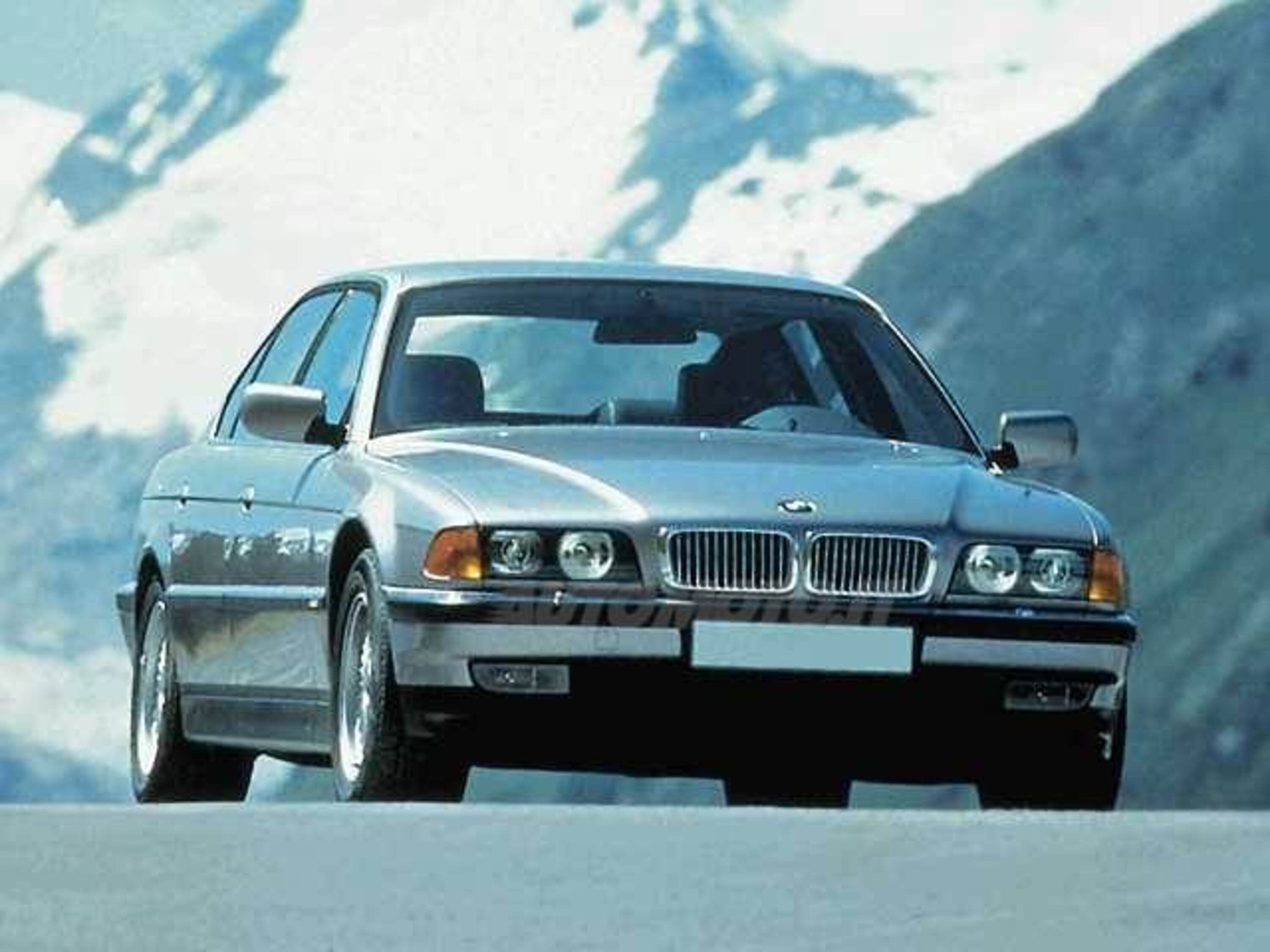 BMW Serie 7 750i cat Europa