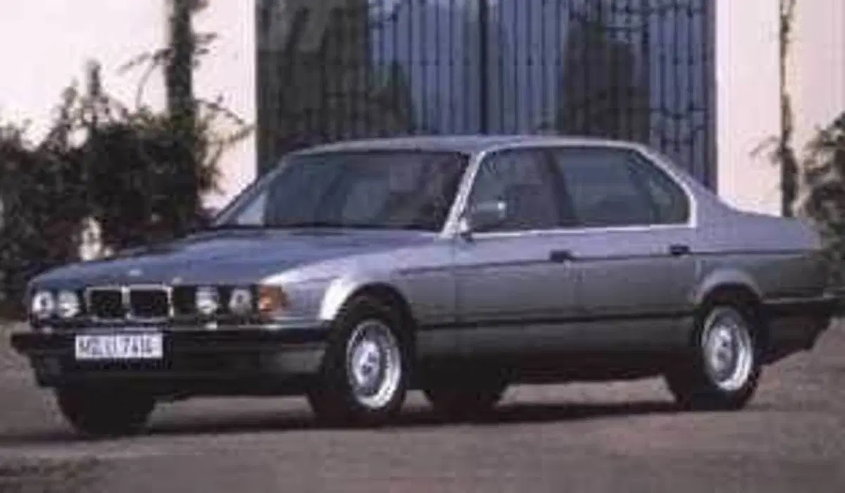 BMW Serie 7 750i cat