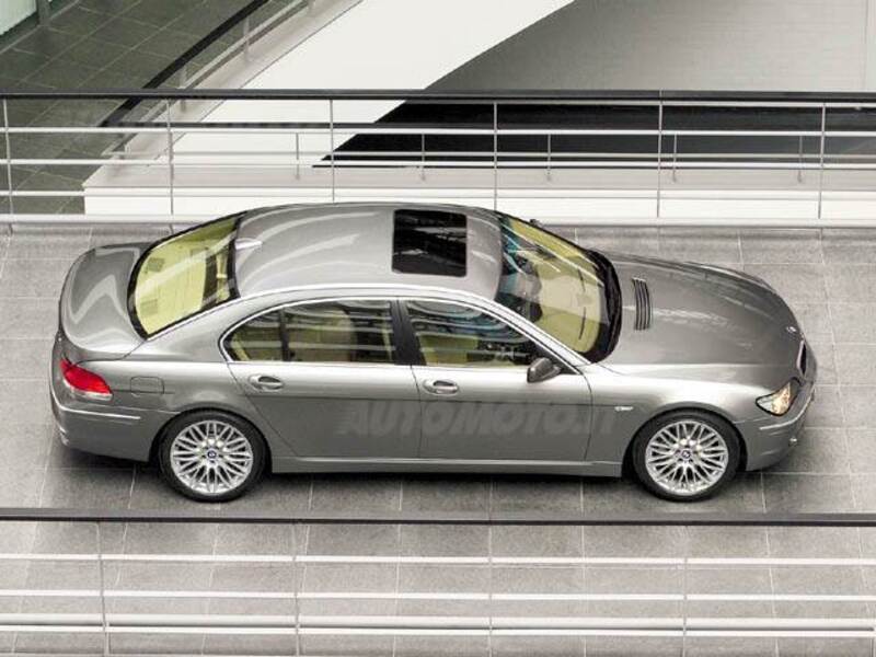 BMW Serie 7 750Li cat Futura