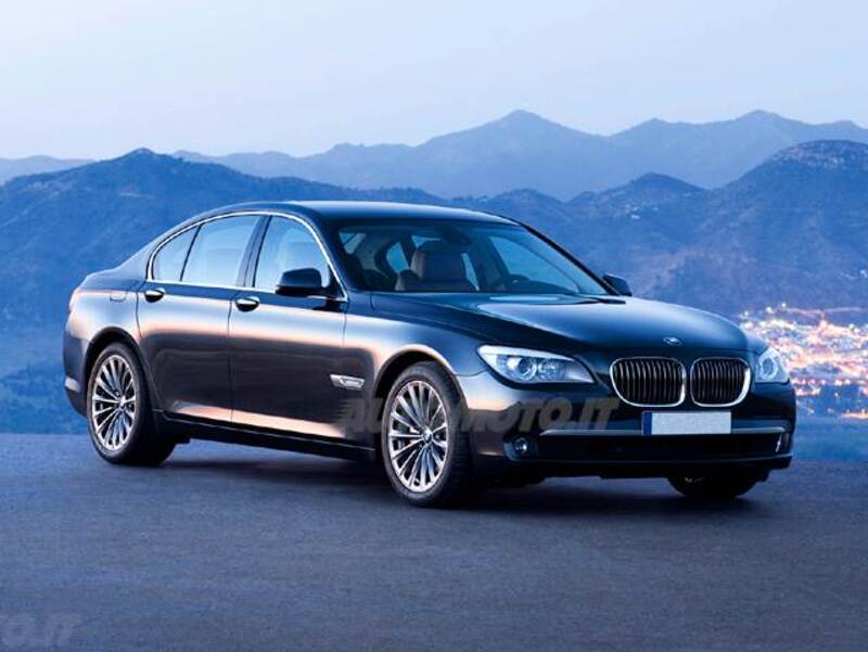 BMW Serie 7 750i xDrive Futura