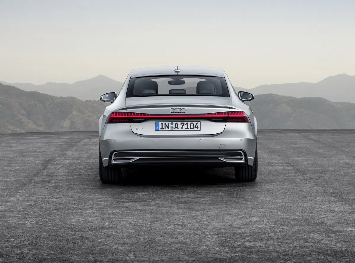 Audi A7 Sportback, ecco la nuova generazione (13)