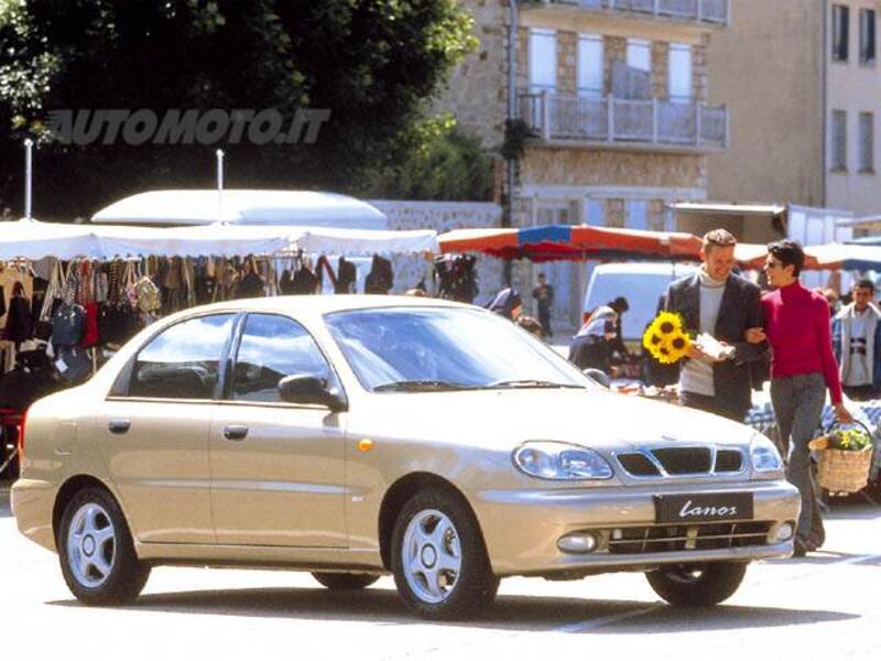 Daewoo Lanos 1.3i cat 4 porte SE 