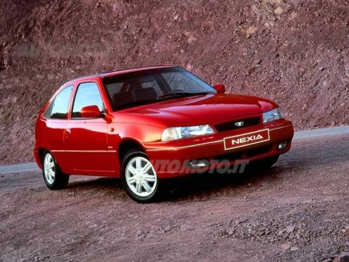 Daewoo Nexia 1.5i 16V cat 3 porte GTX