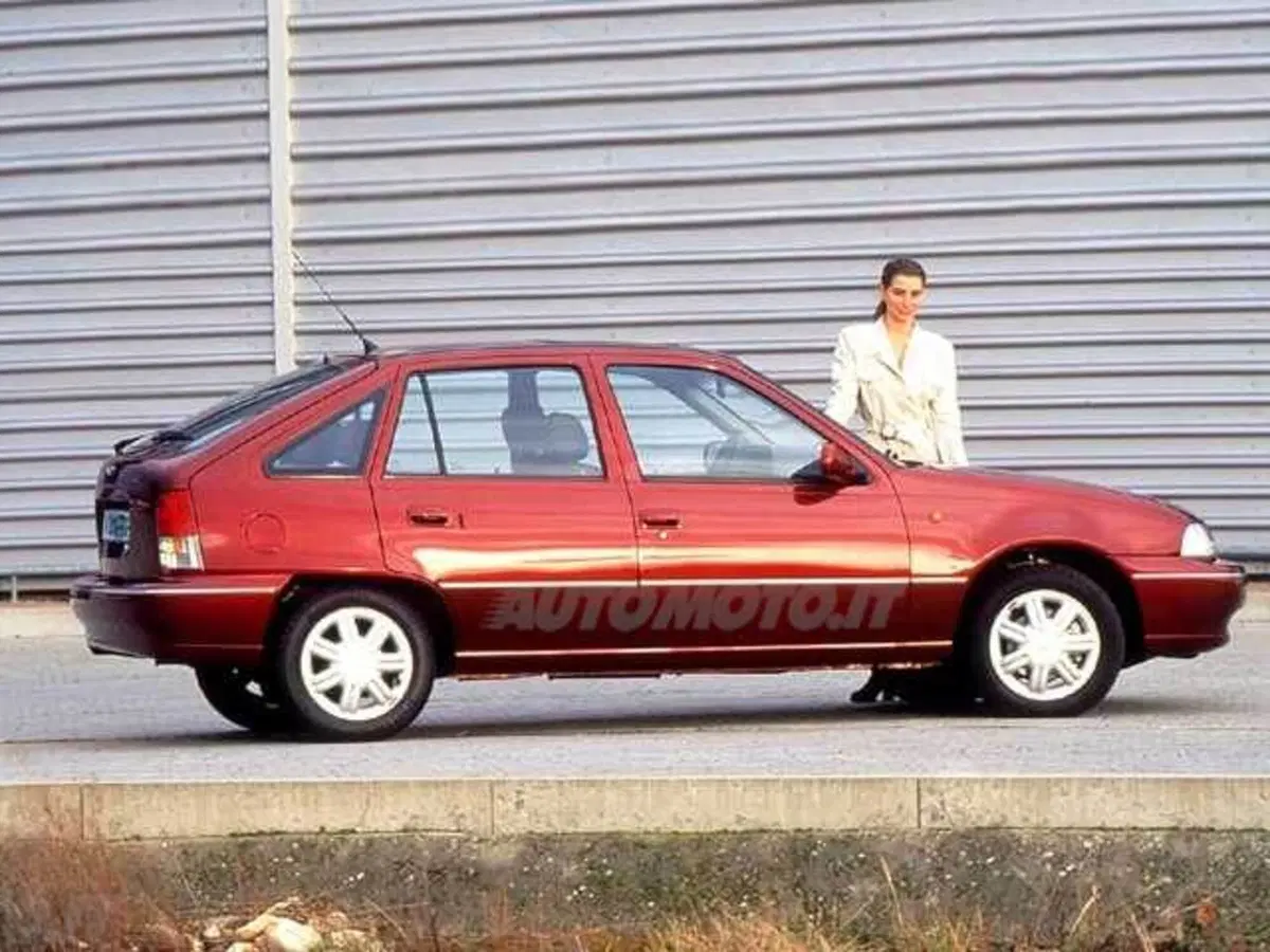 Daewoo Nexia 1.5i 16V cat 5 porte GTX