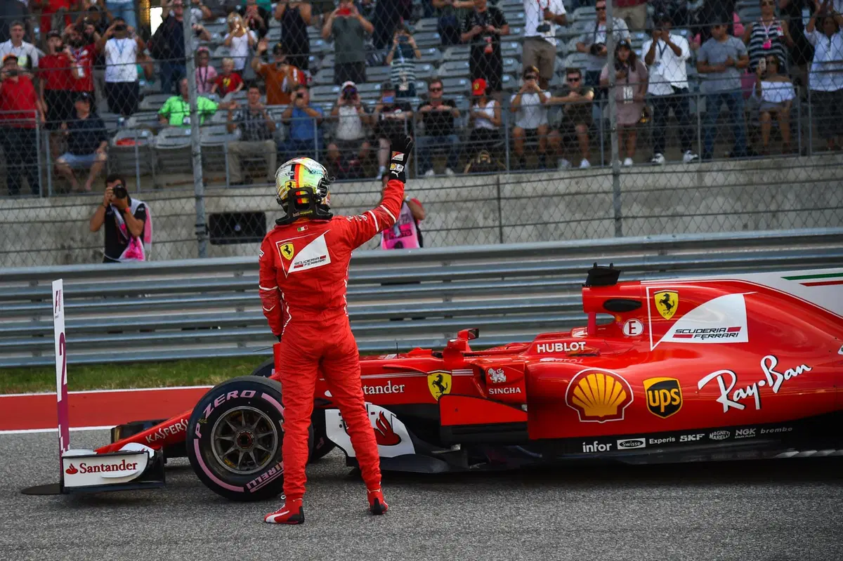 F1, GP USA 2017: pole per Hamilton. Secondo Vettel (5)