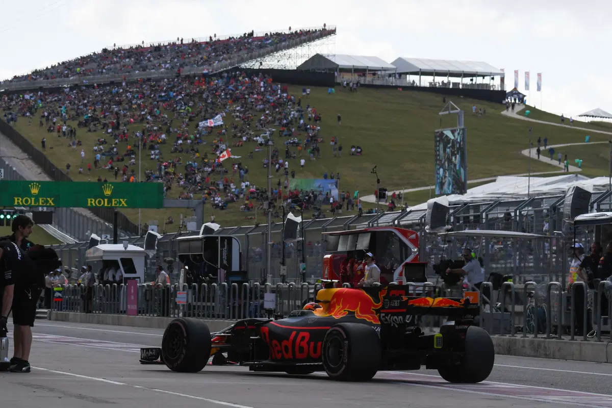 F1, GP USA 2017: pole per Hamilton. Secondo Vettel (13)