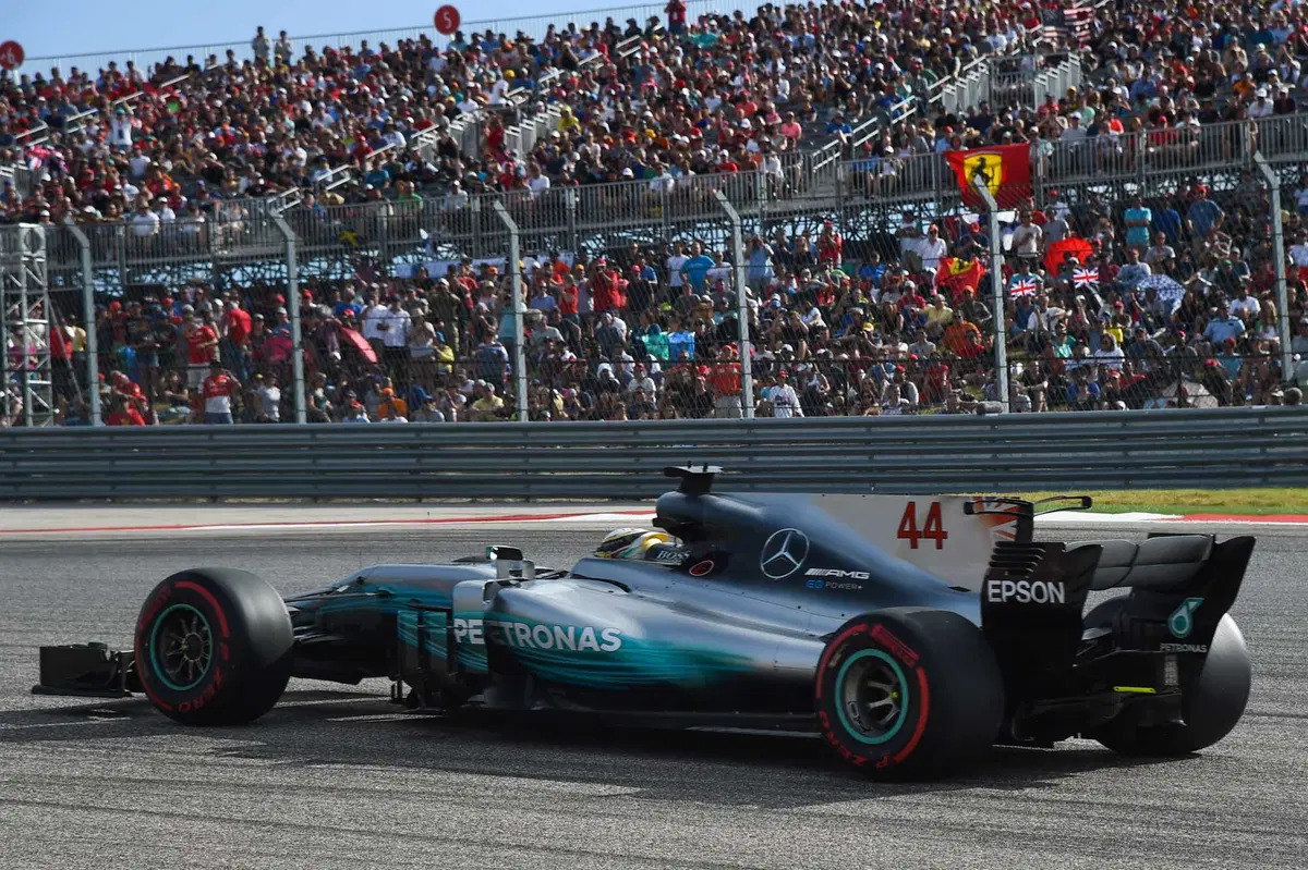 F1, GP USA 2017: pole per Hamilton. Secondo Vettel (25)