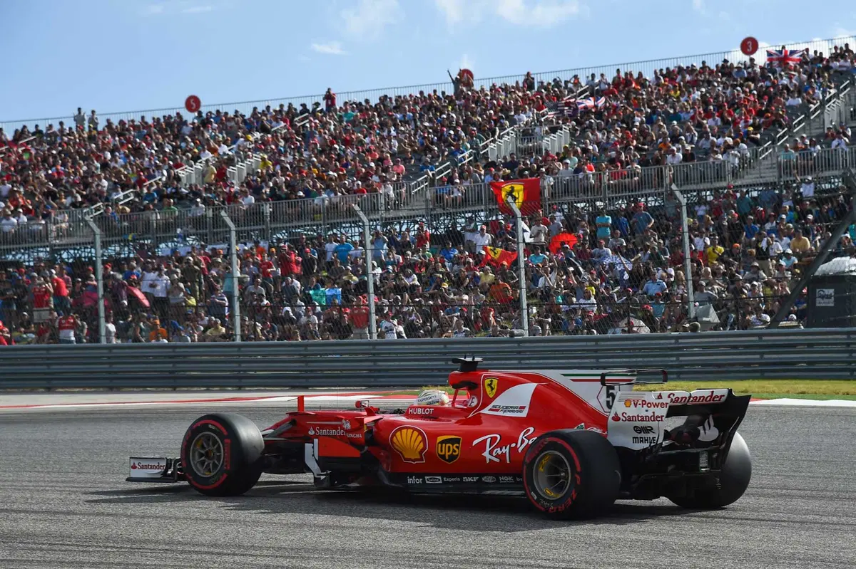 F1, GP USA 2017: pole per Hamilton. Secondo Vettel (2)