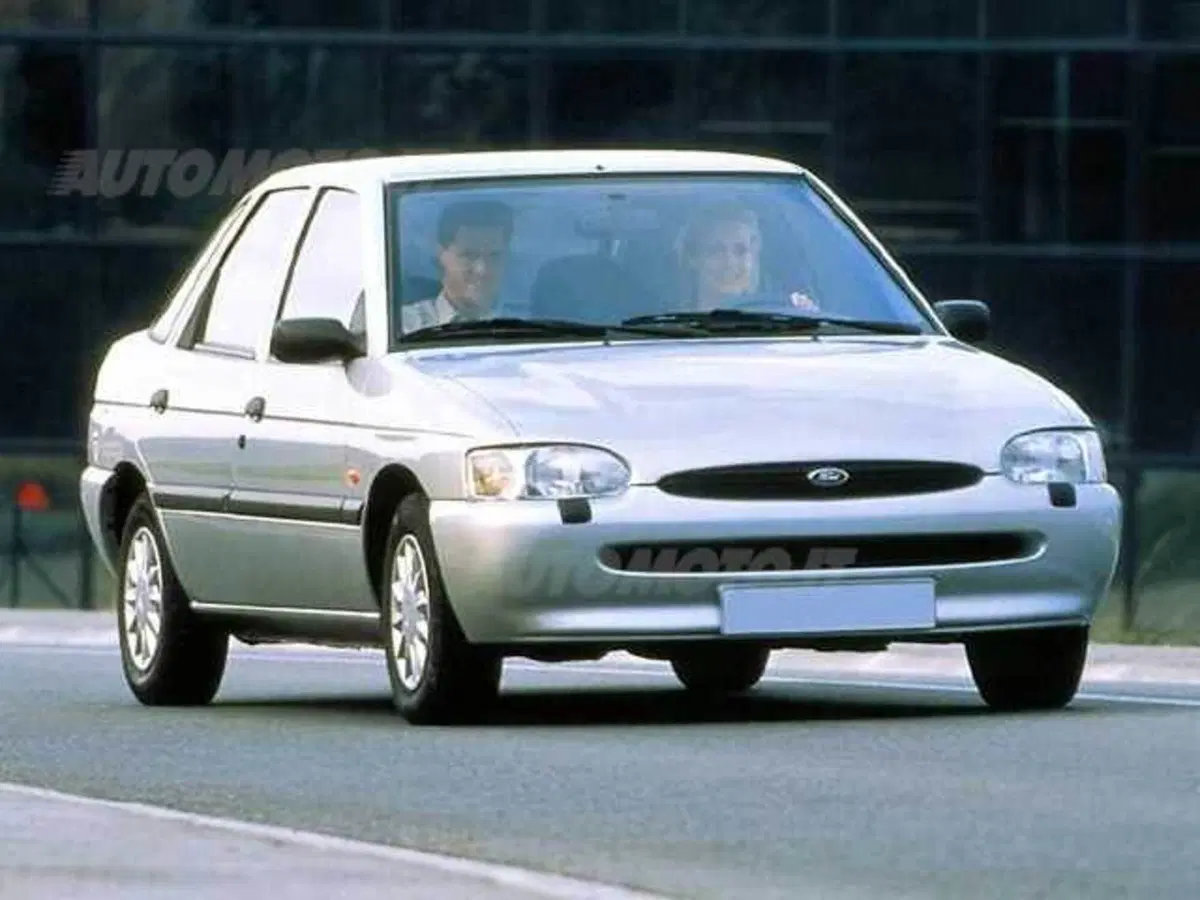 Ford Escort/Orion 1.4i cat 5 porte Village