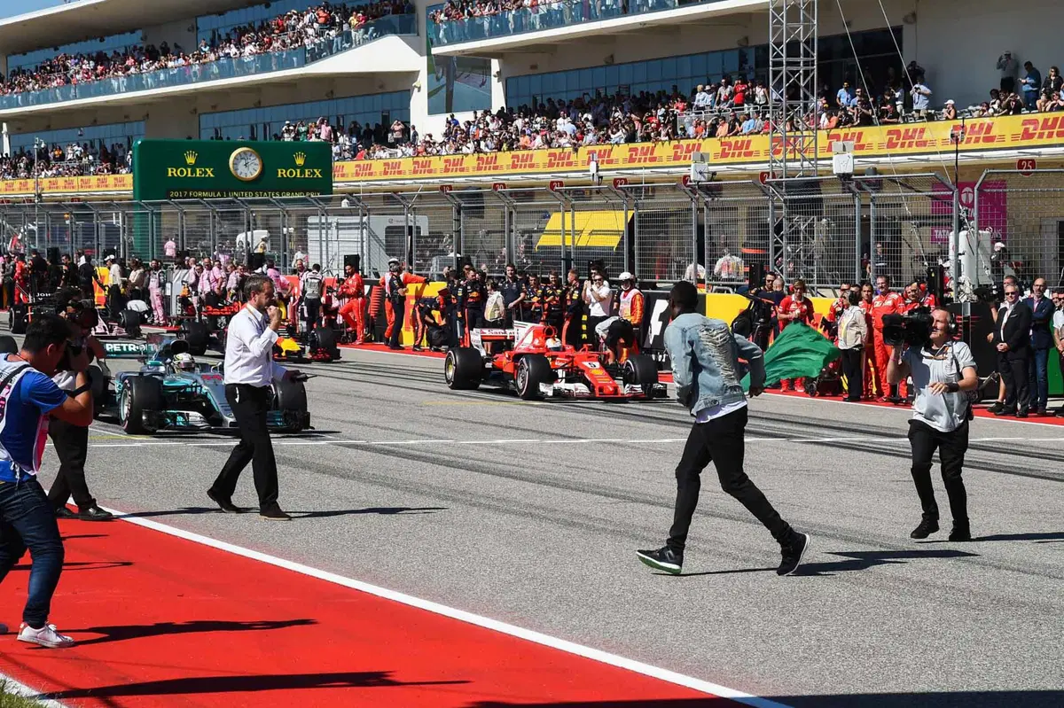 F1, GP USA 2017: vince Hamilton, secondo Vettel. Mercedes campione del mondo costruttori (19)