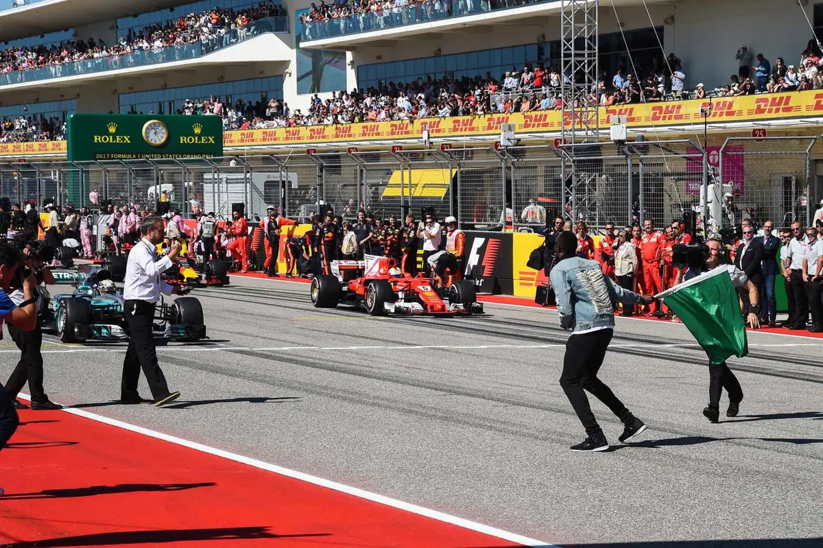 F1, GP USA 2017: vince Hamilton, secondo Vettel. Mercedes campione del mondo costruttori (20)