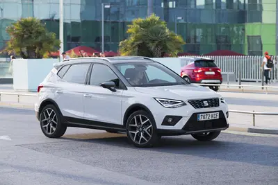 Seat Arona, la B-SUV che sfida Renault Captur e Peugeot 2008 | Video Primo test