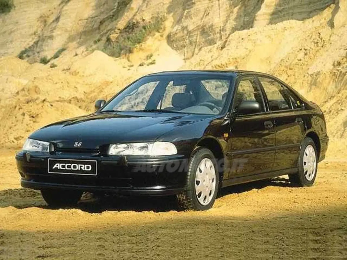 Honda Accord 2.0i 16V cat ES