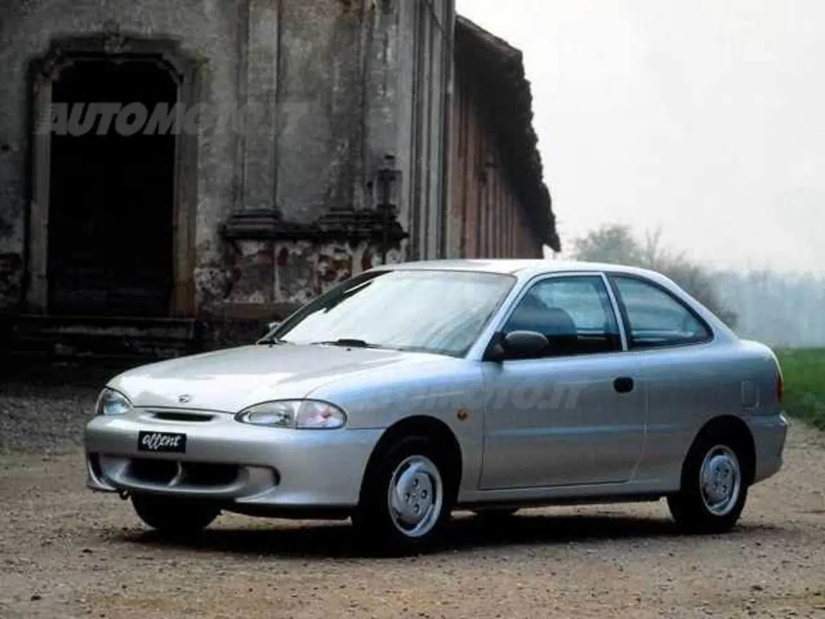 Hyundai Accent 1.3i 12V cat 3 porte LS Funny