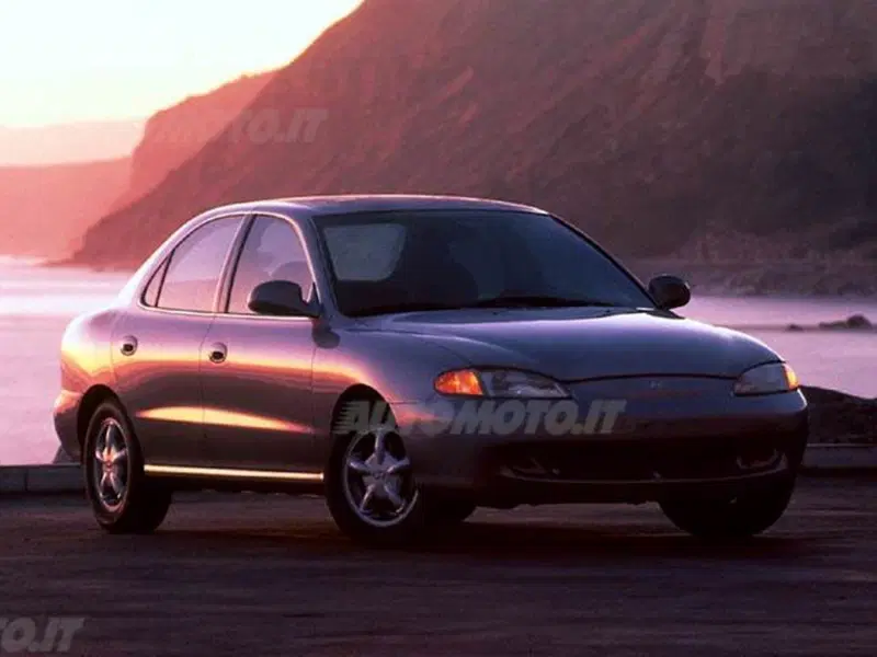 Hyundai Lantra/Elantra 1.6i 16V cat GLS Max