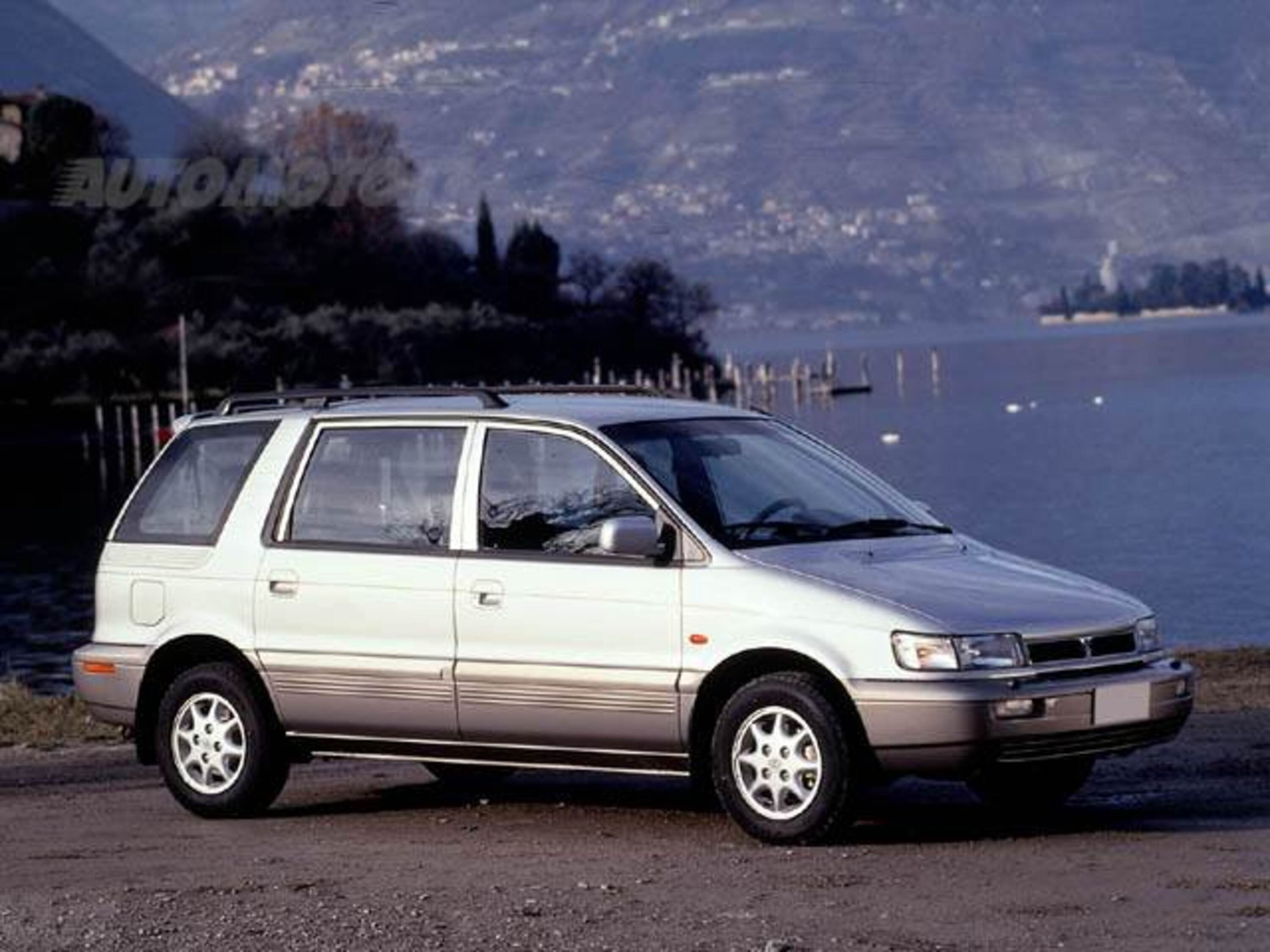 Hyundai Santamo (1999-01)