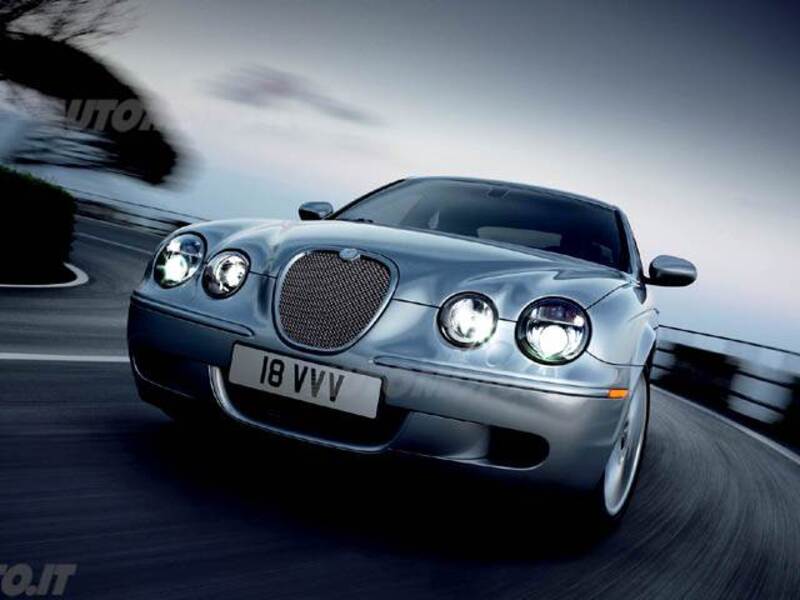 Jaguar S-Type 4.2 V8 Executive