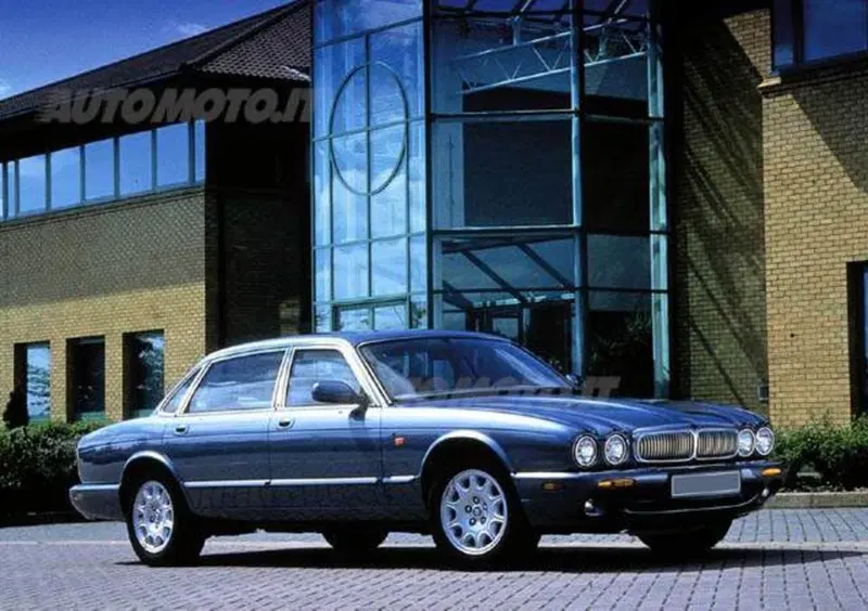 Jaguar Sovereign (1997-02)