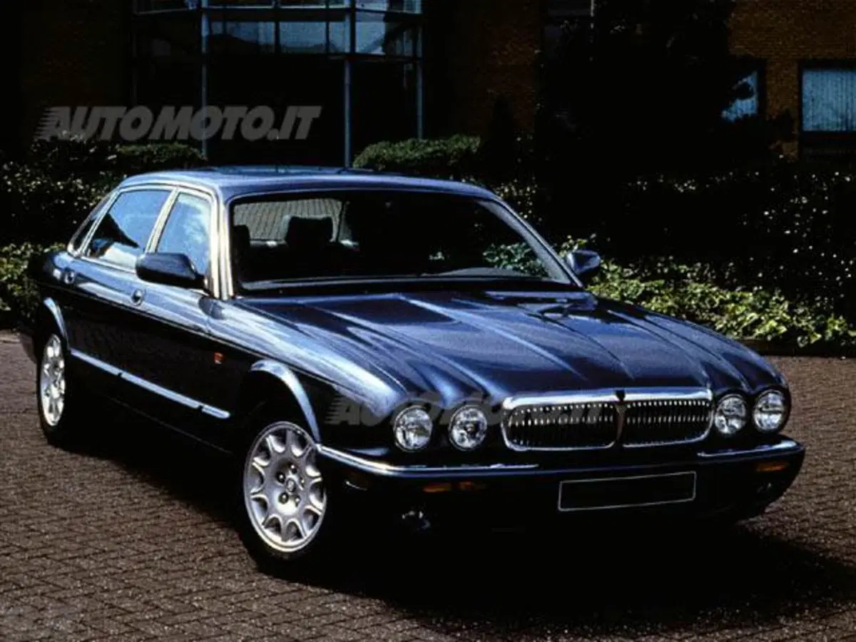 Jaguar Sovereign 4.0 cat LWB